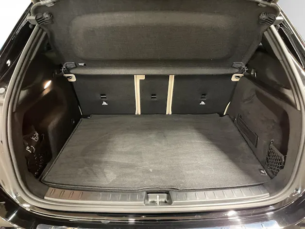 Mercedes-Benz GLA 250 Progressive 8G-DCT