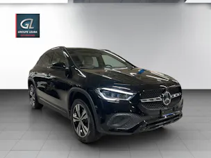 Mercedes-Benz GLA 250 Progressive 8G-DCT