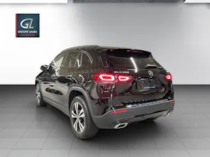 MERCEDES-BENZ GLA 250 Progressive 8G-DCT