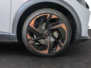 CUPRA Tavascan Type 9 77 kWh Adrenaline