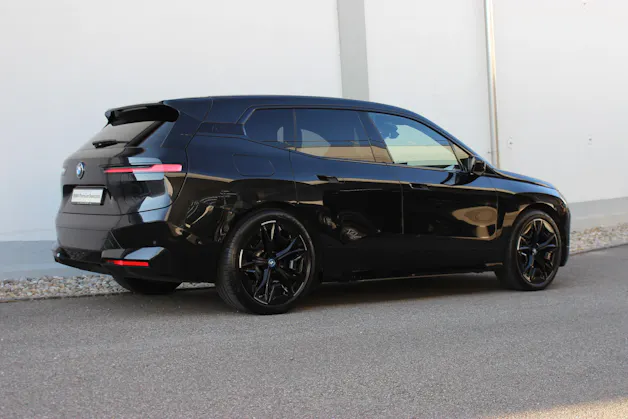BMW iX xDrive50 *0.9%-LEASINGAKTION*