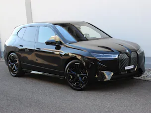 BMW iX xDrive50 *0.9%-LEASINGAKTION*