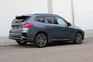BMW X1 xDrive 30e M Sport Pro Individual Storm Bay metallic *0.9%-LEASINGAKTION*