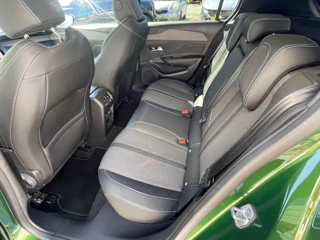 Peugeot 308 1.2 Pure Tech Allure Pack EAT8