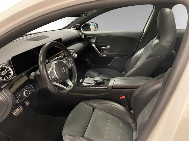 Mercedes-Benz A 220 AMG Line 4Matic