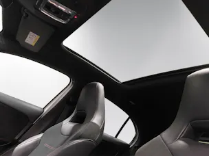 MERCEDES-BENZ A 220 AMG Line 4Matic