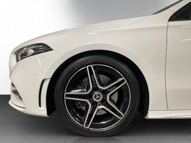 Mercedes-Benz A 220 AMG Line 4Matic