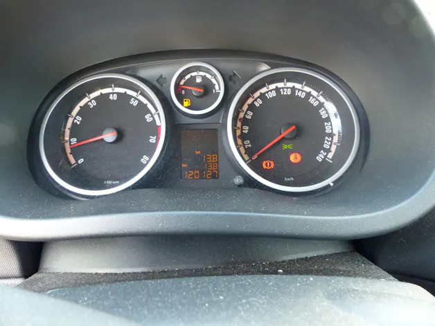 Opel Corsa 1.6 Turbo Color Edition
