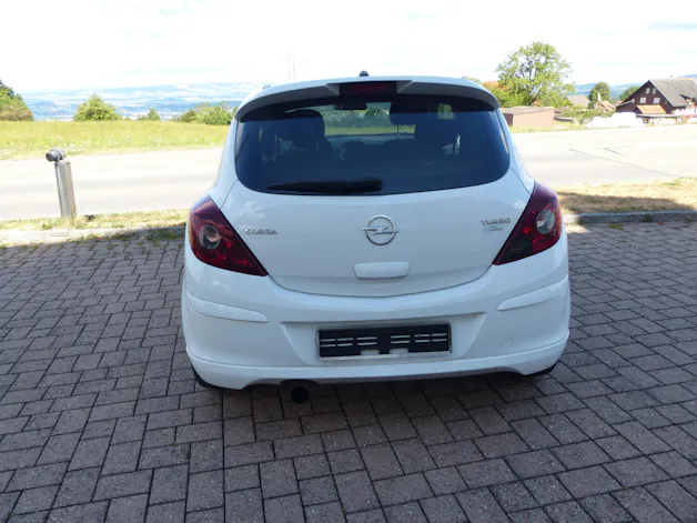 Opel Corsa 1.6 Turbo Color Edition