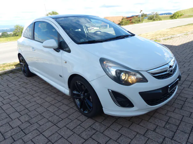 Opel Corsa 1.6 Turbo Color Edition