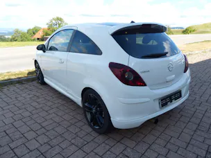 Opel Corsa 1.6 Turbo Color Edition