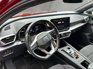 SEAT Leon ST 1.5 eTSI mHEV DSG FR