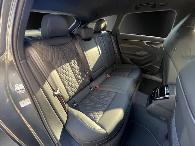 Audi A6 Avant TDI quattro 220 kW S tronic