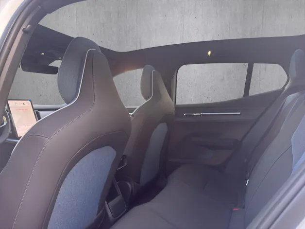 Volvo EX30 P8 69 kWh AWD Ultra