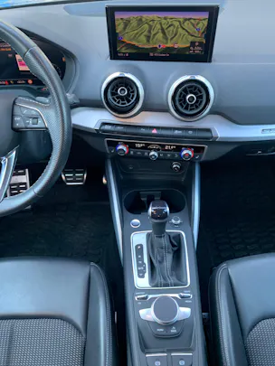 AUDI Q2 40 TFSI S line quattro S-tronic