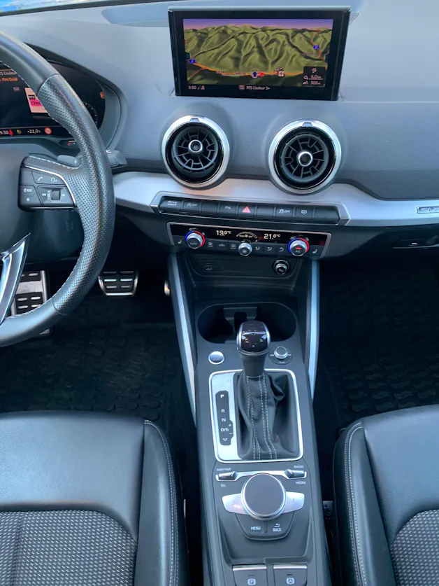 Audi Q2 40 TFSI S line quattro S-tronic