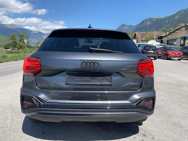 Audi Q2 40 TFSI S line quattro S-tronic