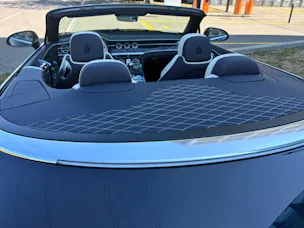 Bentley Continental GTC 4.0 V8 PHEV Mulliner/ 1.9% Leasing möglich.