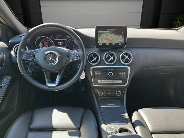 Mercedes-Benz A 180 Night Star 7G-DCT