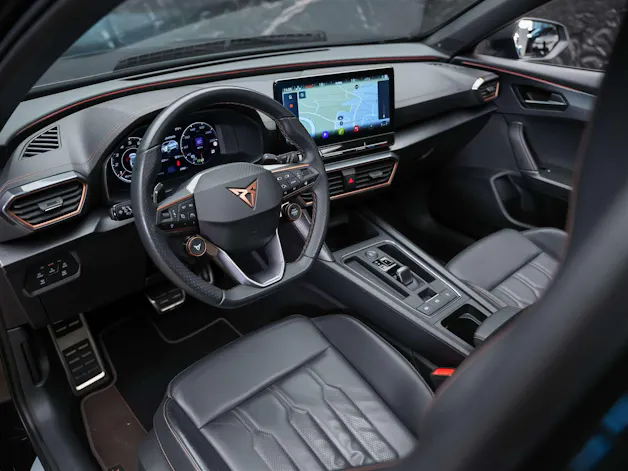Cupra Formentor 2.5TSI VZ5 4Drive DSG *Panorama*360° Kamera*El. Sitze*