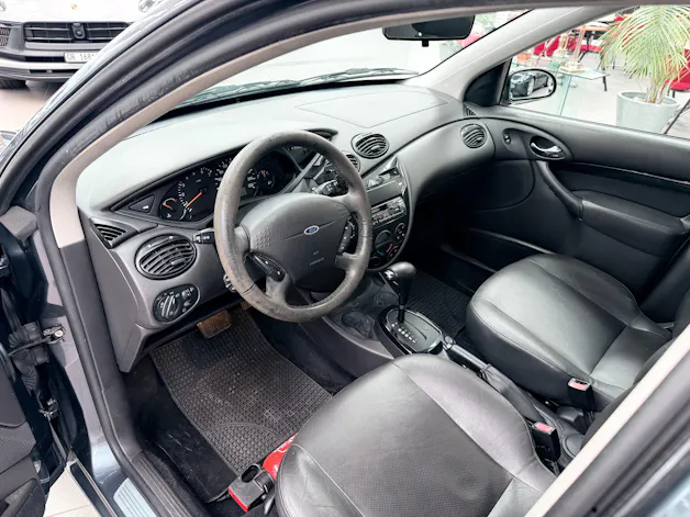 Ford Focus 2.0i 16V AUTOMATICA!