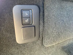 Land Rover Range Rover Evoque R-Dynamic P 300e SE AT8