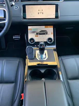 Land Rover Range Rover Evoque R-Dynamic P 300e SE AT8