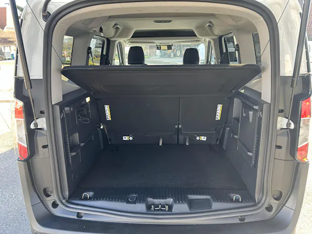 Ford Tourneo Courier 1.0 EcoBoost Active Automat
