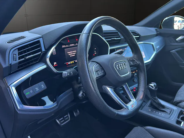 Audi Q3 35 TFSI S line Attraction S-tronic
