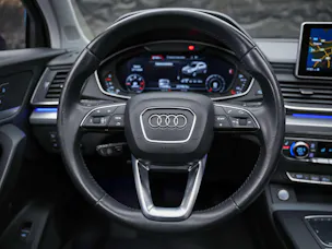 AUDI Q5 2.0 TDI design quattro S-tronic *Panorama*Luftfeder*Matrix*Bang&Olufsen*