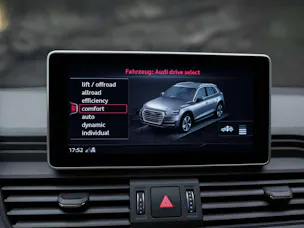 AUDI Q5 2.0 TDI design quattro S-tronic *Panorama*Luftfeder*Matrix*Bang&Olufsen*