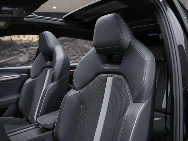 Škoda Kodiaq 2.0 TDI Sportline 4x4 *Panorama*7 Plätzer* Matrix LED*CANTON Soundsystem*