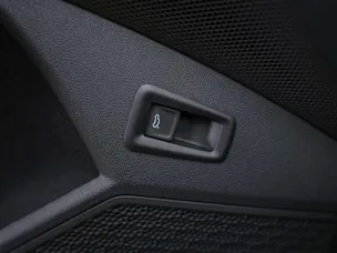 SKODA Kodiaq 2.0 TDI Sportline 4x4 *Panorama*7 Plätzer* Matrix LED*CANTON Soundsystem*