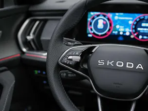 SKODA Kodiaq 2.0 TDI Sportline 4x4 *Panorama*7 Plätzer* Matrix LED*CANTON Soundsystem*