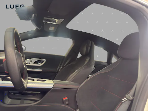Mercedes-Benz CLA 220 4M - AMG / 360 Grad Kamera / Panorama-Dach / Sitzheizung
