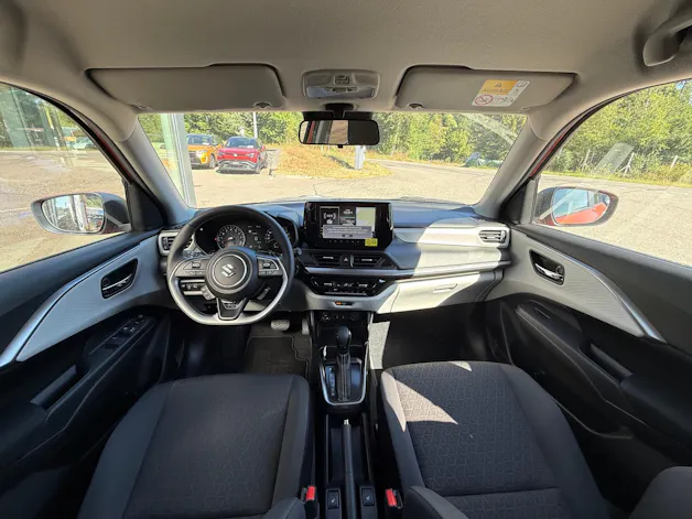 Suzuki Swift 1.2 Sakura Top Hybrid CVT