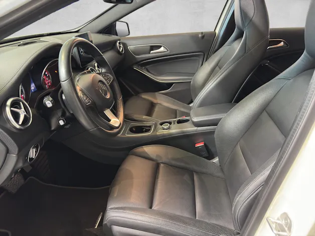 Mercedes-Benz A 220 Urban 4Matic 7G-DCT