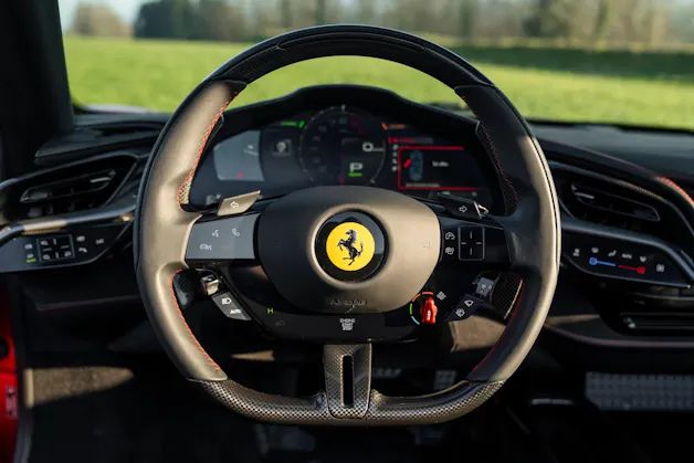 FERRARI SF90 Spider
