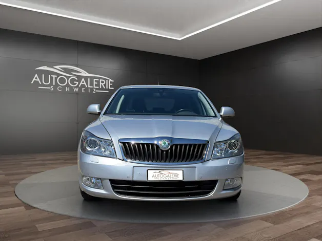 Škoda Octavia Combi 1.8 TSI Laurin & Klement DSG | CH | Alcantara-Leder | Schiebedach | Memory | Navi Columbus |