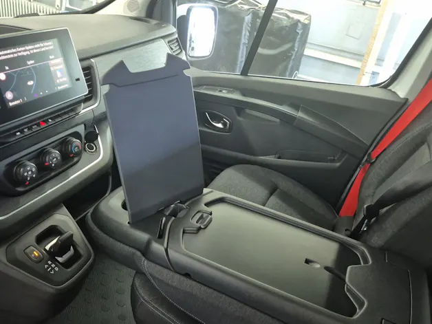 Renault Trafic Red 2.0 dCi 150 L2H1 Automat