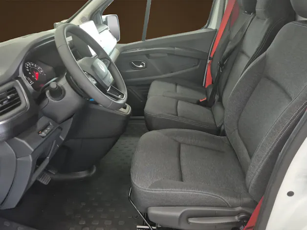 Renault Trafic Red 2.0 dCi 150 L2H1 Automat