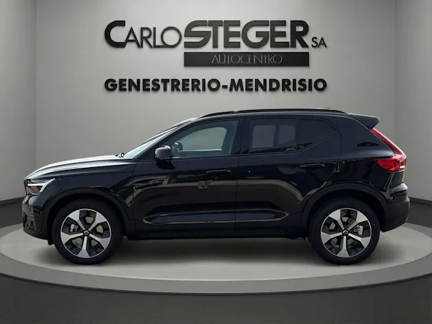 Volvo XC40 B3 Benzin Mild Hybrid Plus Dark DCT