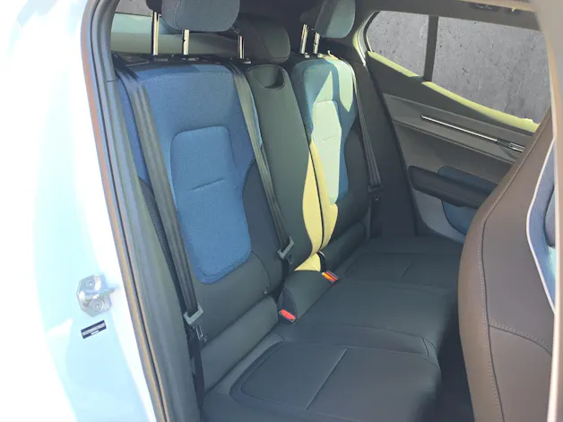 Volvo EX30 Cross Country P8 69 kWh AWD Plus