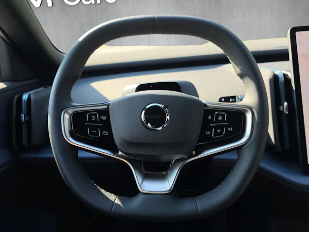 Volvo EX30 Cross Country P8 69 kWh AWD Plus