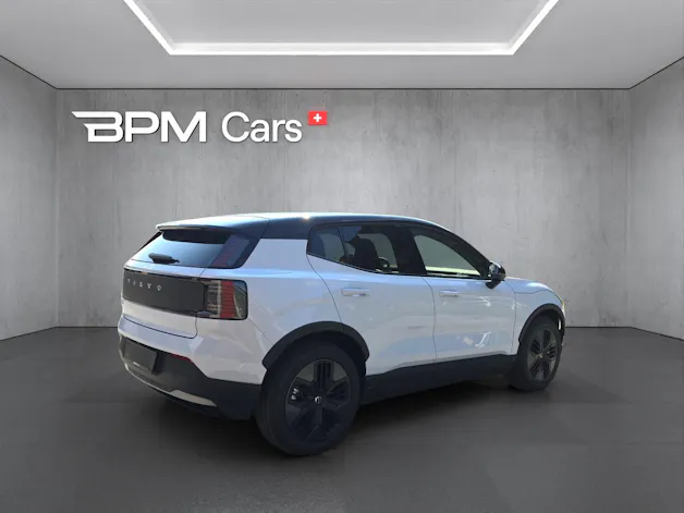 Volvo EX30 Cross Country P8 69 kWh AWD Plus
