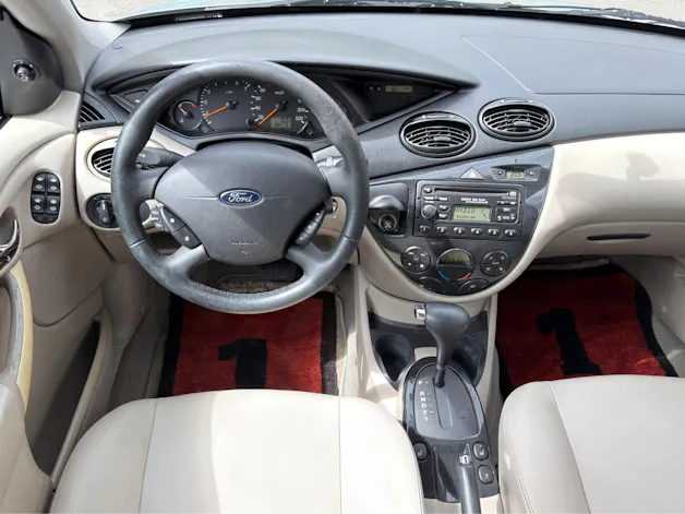 Ford Focus 2.0i 16V Ghia