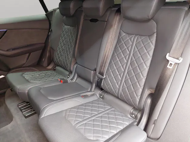 Audi SQ8 TFSI quattro tiptronic