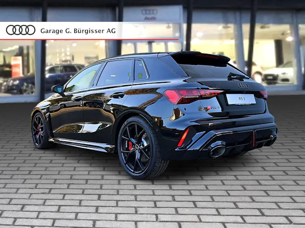 Audi RS3 Sportback 2.5 TSI quattro S-tronic Mythosschwarz Metallic
