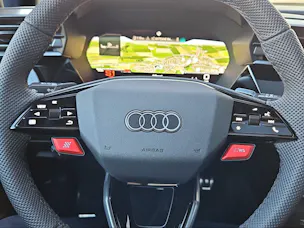 AUDI RS3 Sportback 2.5 TSI quattro S-tronic Mythosschwarz Metallic