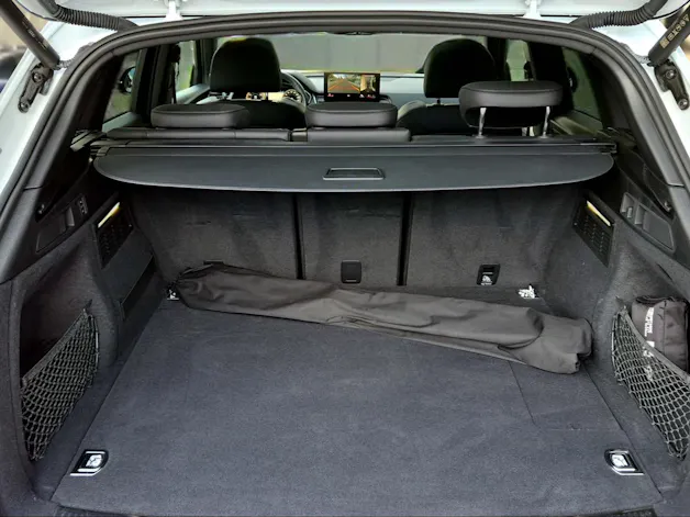Audi Q5 55 TFSI e PHEV S line quattro S-tronic Gletscherweiss Metallic